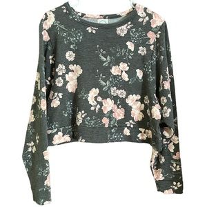 NWOT Cropped pullover sweater